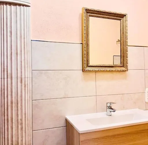 Helle Wohlfühloase Im Südviertel